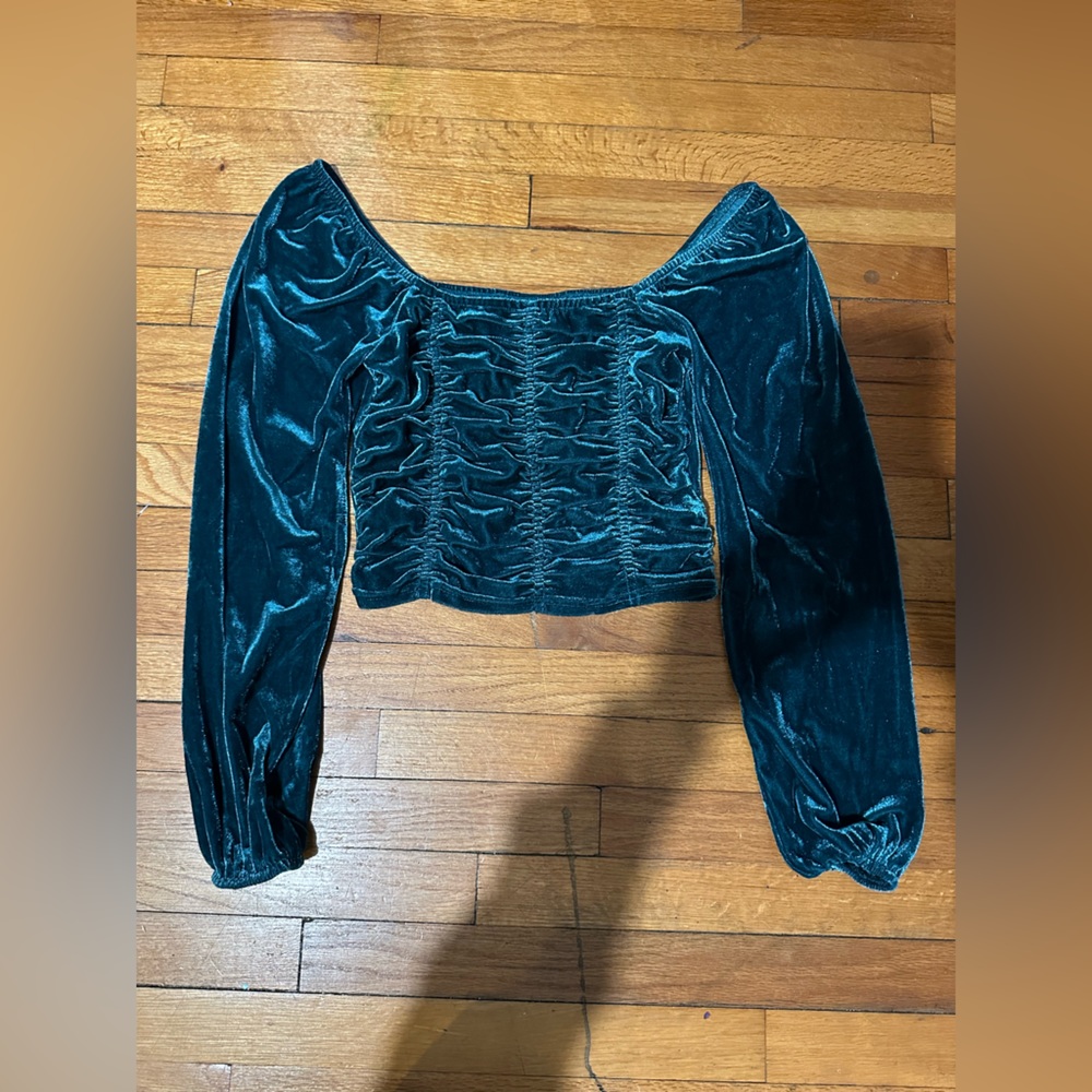 Cropped long sleeve